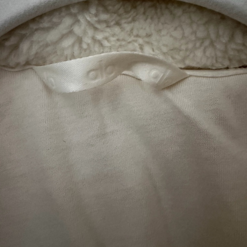 ALO Yoga Cream Teddy Jacket - Picture 3 of 7